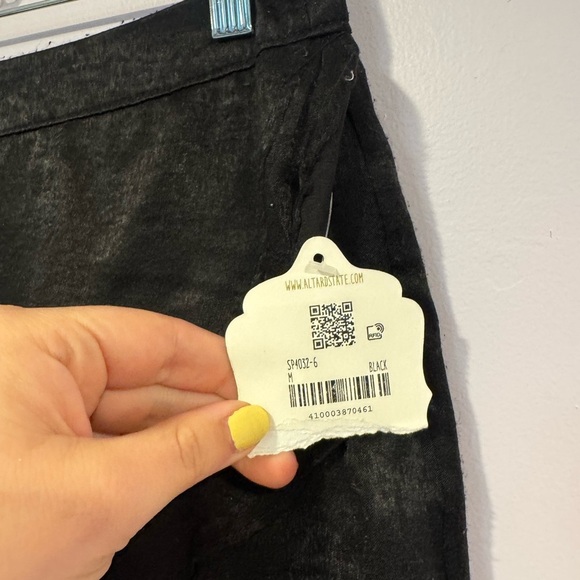 NWT black Altar’d State satin skort - Picture 3 of 5